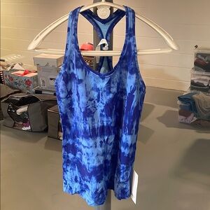 Lululemon women’s tye dye blue cool racerback